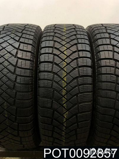 Pirelli Ice Zero FR 215/65 R16 99R