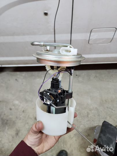 Бензонасос электрический на Chevrolet Niva