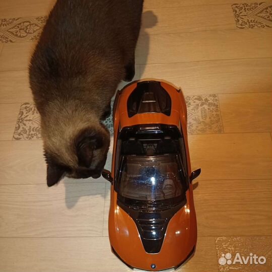 Машинка BMW на пульте управления 