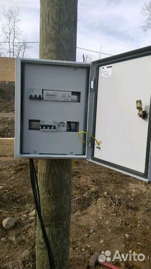 Подключение к электричеству, установка опор