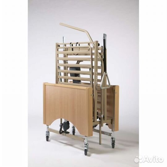 Медицинская кровать для лежачих больных Vermeiren