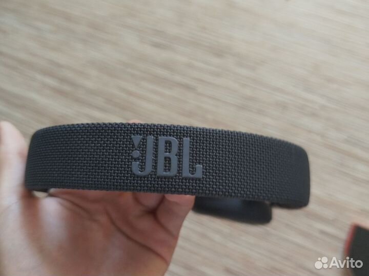 Наушники JBL