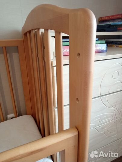 Детская кроватка с матрасом