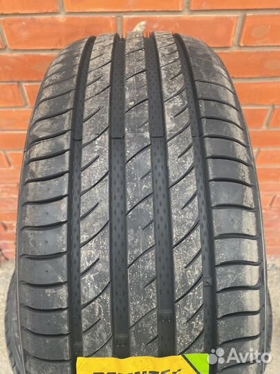 Delinte DS2 205/55 R17