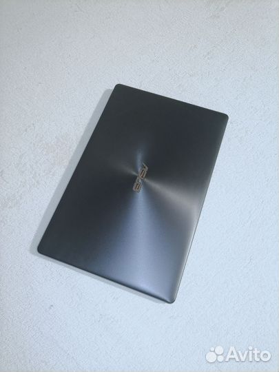 Asus в отличном с для игр(iSsd/i3/6/две видеокарт