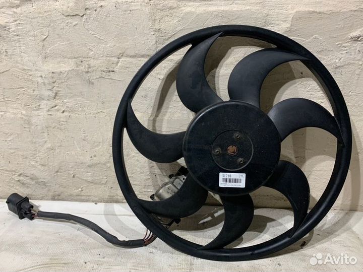 Вентилятор радиатора Volkswagen Touareg 2002-2010