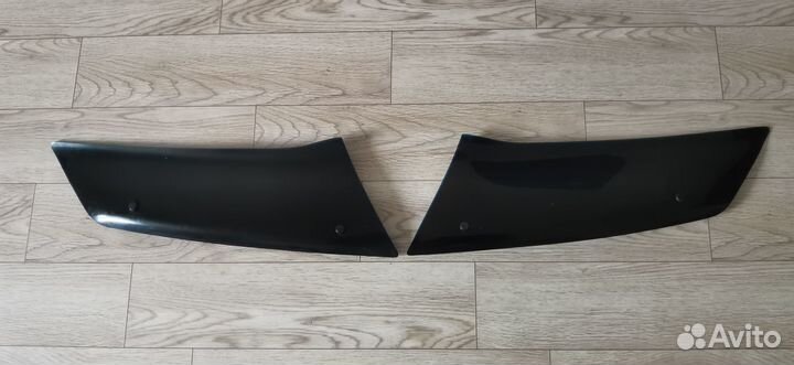 Дефлектор капота