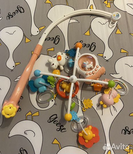 Мобиль на кроватку с подсветкой и музыкой