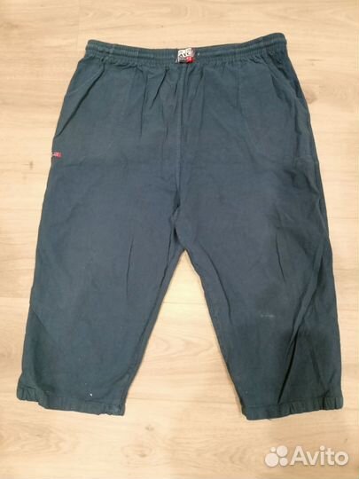 Бесплатно 4 штанов 56 размера для ремонта или дачи