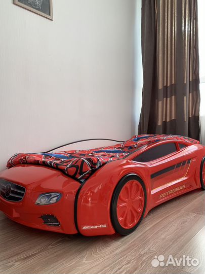 Детская кроватка машинка с матрасом