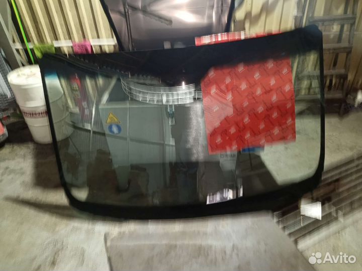 Стекло лобовое транзит низкая крыша