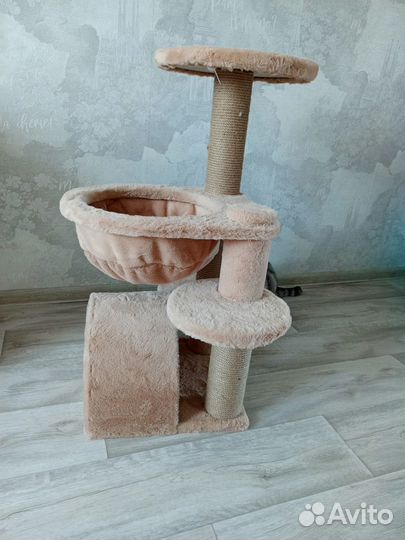 Домик для кошки с когтеточкой новый