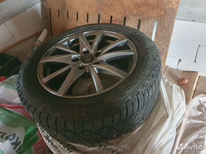 Goodyear Ultragrip 600 205/55 R16