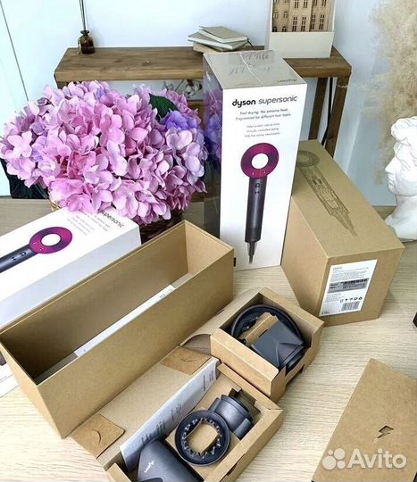 Фен Dyson supersonic