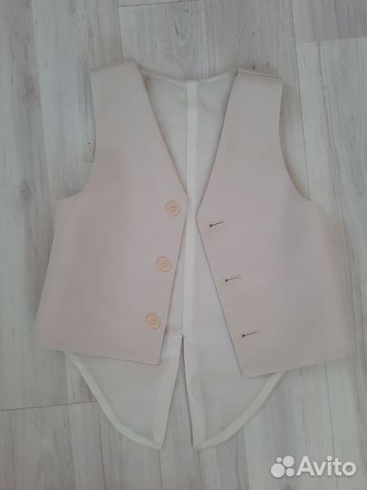 Костюм двойка жилетка-фрак и брюки 92 рост