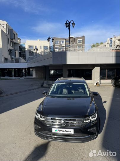 Volkswagen Tiguan 2.0 AT, 2021, 29 000 км