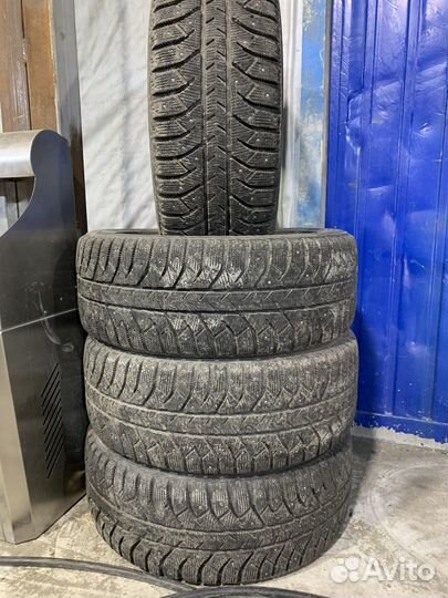 Bridgestone Ice Cruiser 7000 245/50 R20