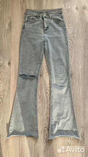 Джинсы женские