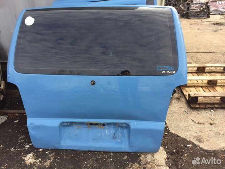 Крышка багажника на мерседес Vito W638