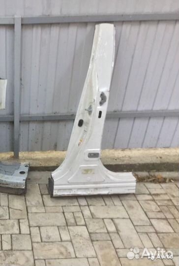 Стойка левая Rav4 2014