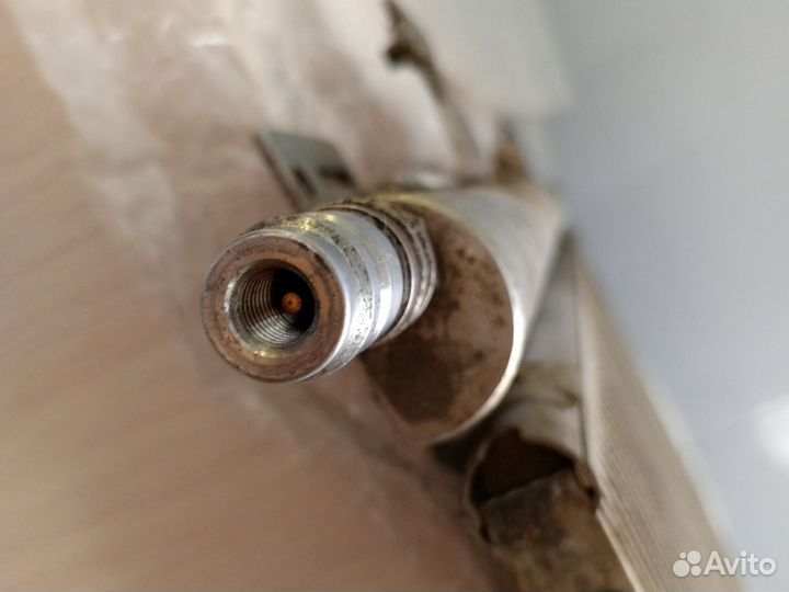 Радиатор кондиционера Volvo xc90 1