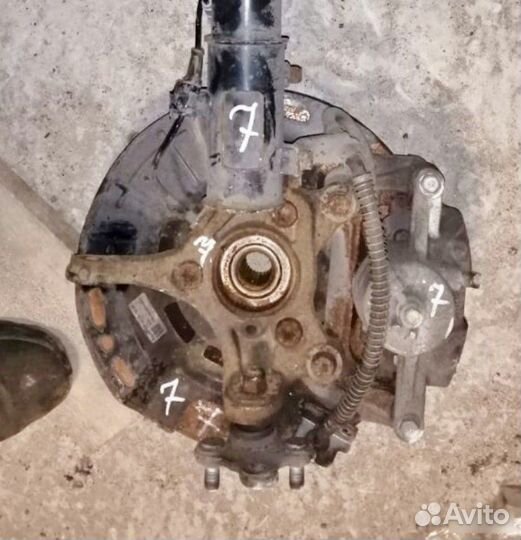 Кулак передний левый Kia Ceed 3 Cd D4FE