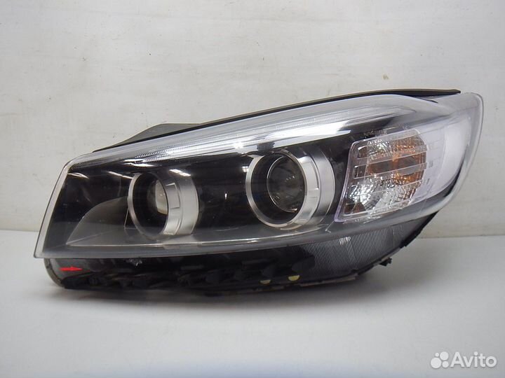 Фара левая Kia Sorento/Sorento Prime