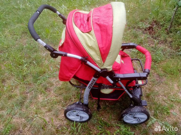 Прогулочная коляска