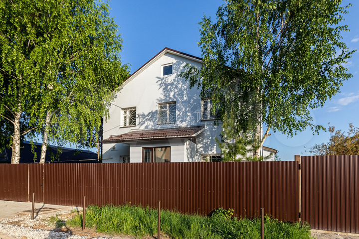 Коттедж 150 м² на участке 15 сот.