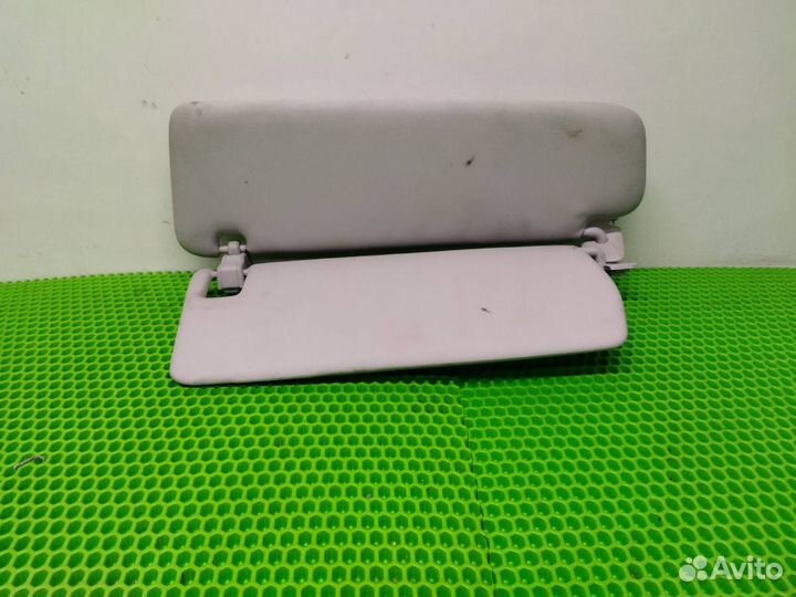 Козырек солнцезащитный правый Volkswagen Touareg