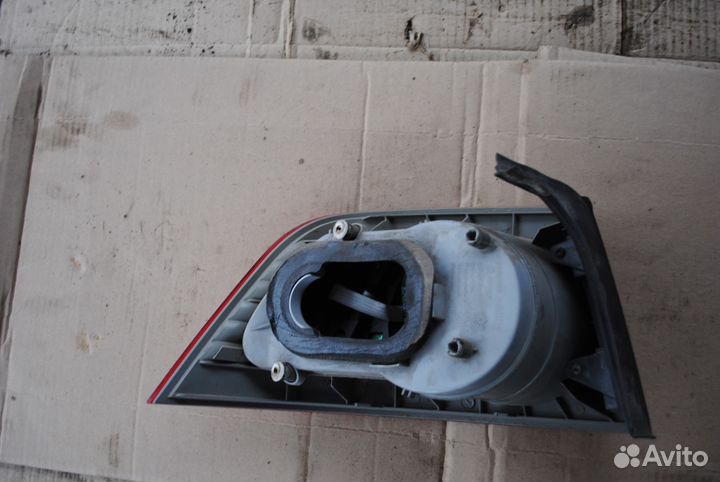 Фонарь задний правый фольксваген фаетон