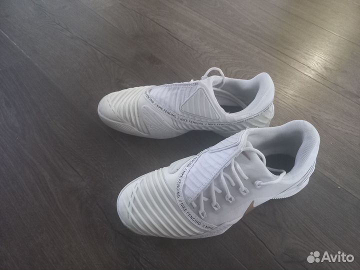 Фехтовальные кроссовки Nike