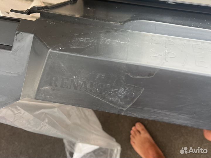 Накладка переднего бампера рено дастер 2