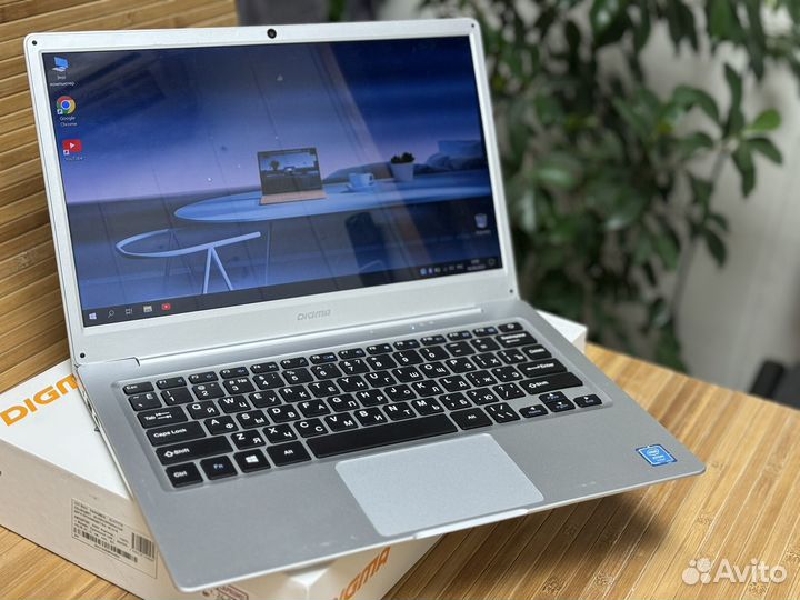 Тонкий компактный ноутбук 13.3IPS/4/4/SSD/6ч