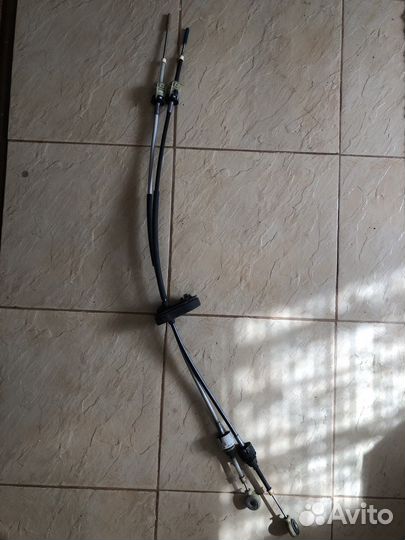 Трос кпп opel insignia F40