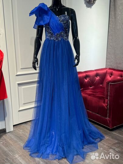 Платье LE salon новое