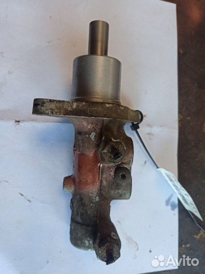 Главный тормозной цилиндр Ford Focus CB4 qqdb 2010