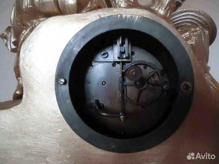 Часы каминные Франция XIX век, бронза