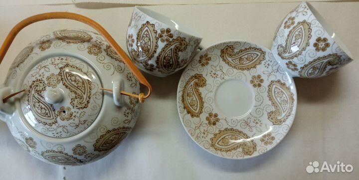 Сервиз чайные пары и заварочный чайник