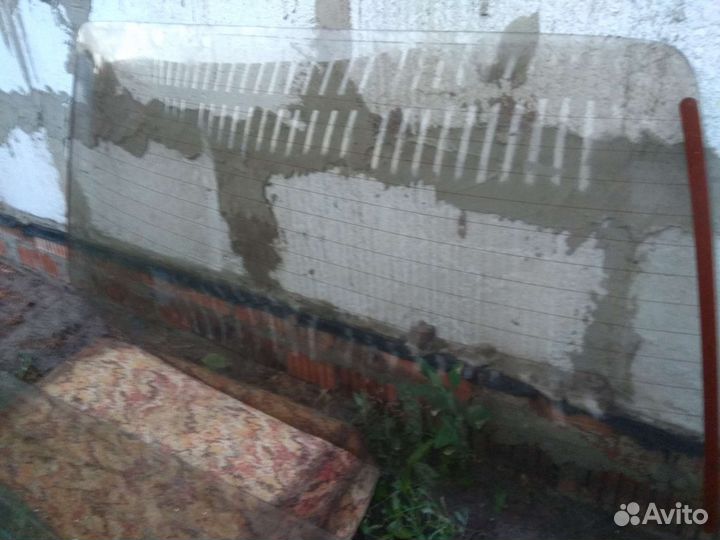 Заднее стекло bmw е30