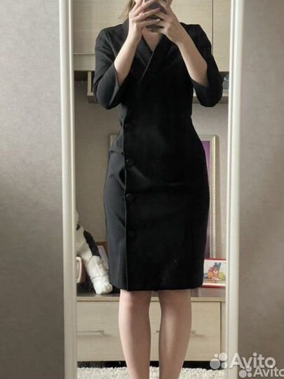 Платье новое с биркой офисное строгое