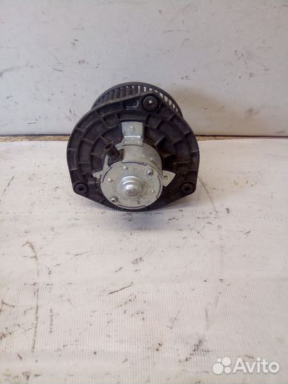 Моторчик вентилятора LADA 2110