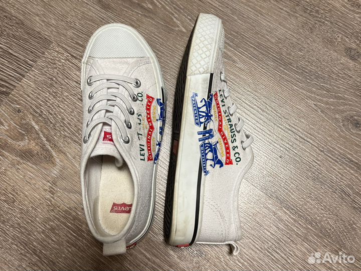 Кеды / кроссовки levis