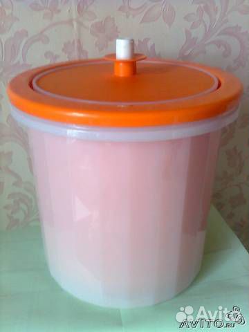 Ведро для льда фирмы тапервер