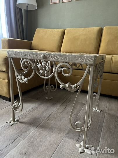 Кованный стол С керамическрй плиткой ручной работы