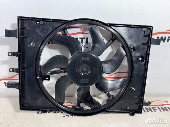 Диффузор радиатора в сборе без блоков управления