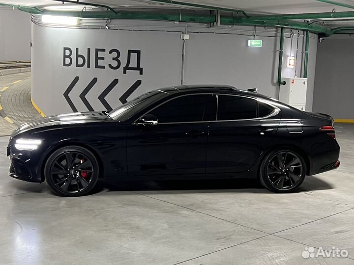 Genesis G70 2.0 AT, 2022, 8 700 км