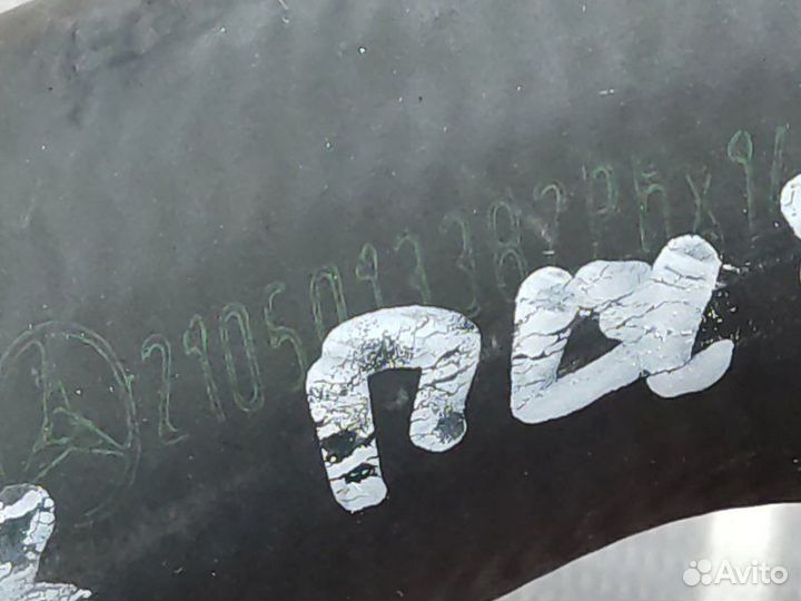 Патрубок радиатора верхний Mercedes-Benz E-Class