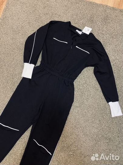 Комбинезон новый 42-46