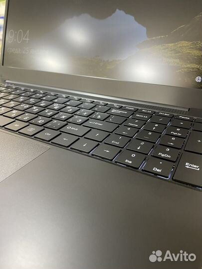 Ультра тонкий ноутбук